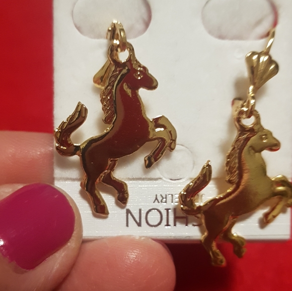 Unique pair of horses earrings